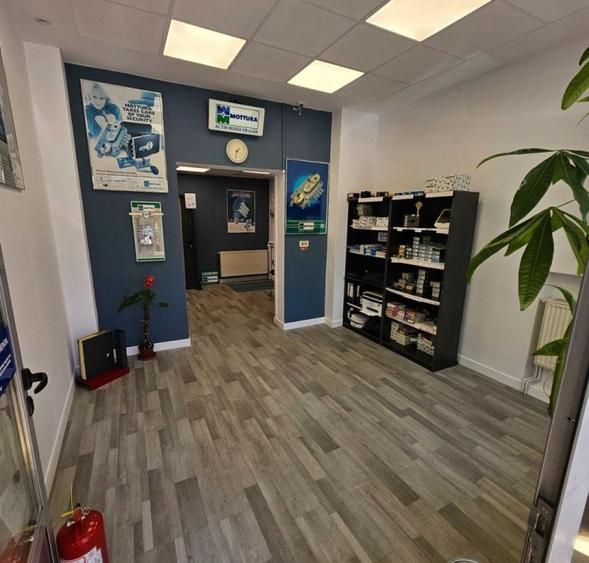 Spatiu Comercial Premium | Parter cu Vitrina Stradala | Piata Muncii - 3