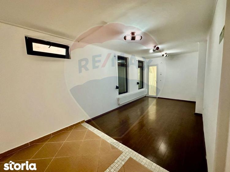 Spa?iu comercial 100mp str Marasesti - 12