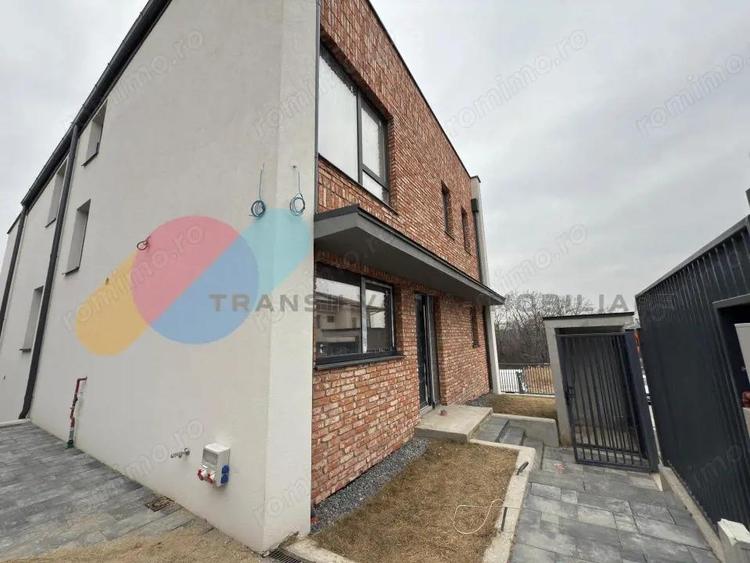 Duplex modern 150 Mp, finisat cu garaj ?i terasa spa?ioasa de 30 mp, in Faget - 13