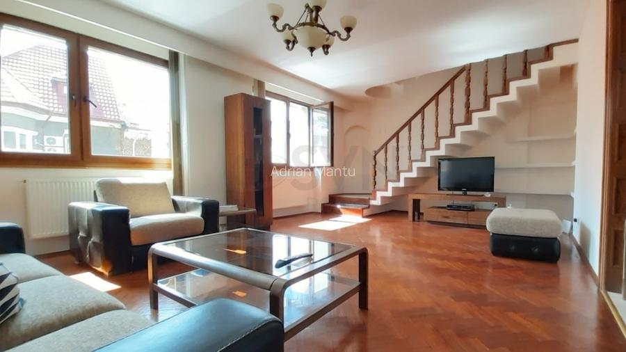 Apartament cu 3 camere semidecomandat în Cotroceni Apartament cu 3 camere semidecomandat în Cotroceni