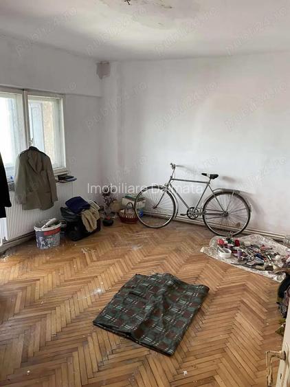 Apartament 4 camere , decomandat , etaj 10 10 , Strada Careiului , 76.000 euro usor negociabil ! Apartament 4 camere , decomandat , etaj 10 10 , Strada Careiului , 76.000 euro usor negociabil !