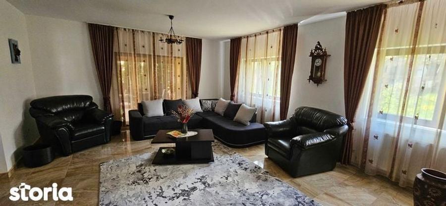 Casa de vanzare cu gradina. - 1