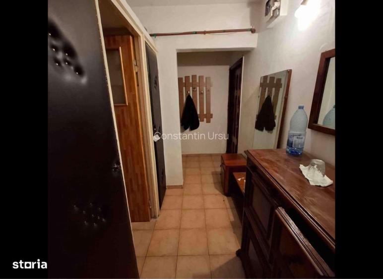 Apartament cu 3 cam sd  etajul 1/4 zona Alexandru Poștă