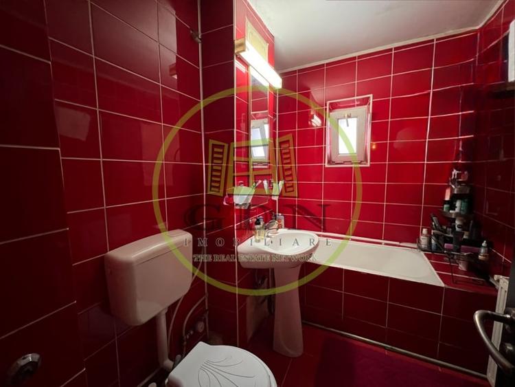 Apartament 3 camere, decomandat, cartier 1 Mai, zona parcul Nicolae Romanescu - 9