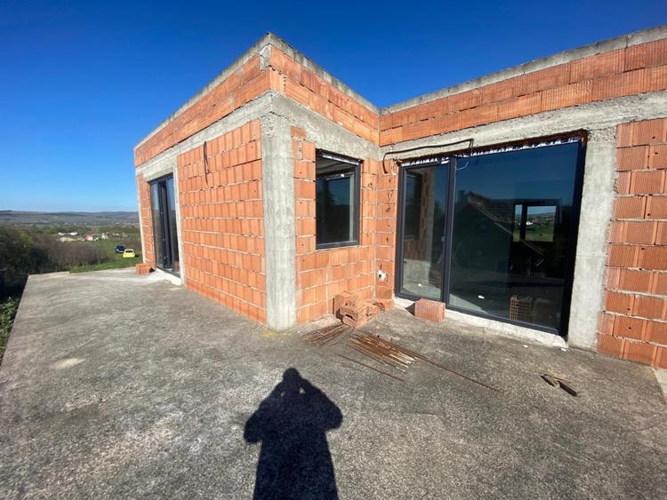 INVESTITIE! Casa 235 mp utili - 5 camere - garaj , Jucu de sus! - 16