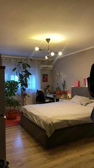 Apartament de vanzare ,zona piata meva stadion ,doua camere , - 1