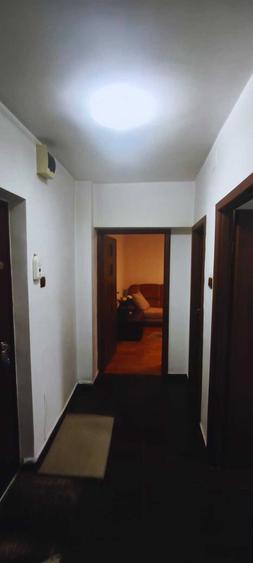 Apartament 2 camere, Bd. Basarabia, Bloc reabilitat, metrou Costin G. - 8