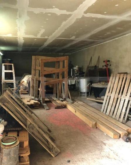 Casa de vanzare, cu 7 camere, 350 mp u & 2850 mp teren - 3