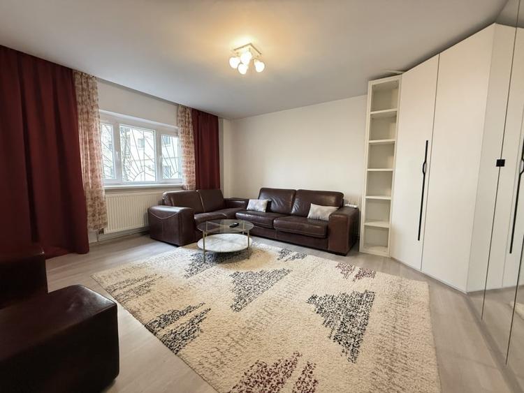 Apartament 2 camere decomandat cu CENTRALA, 63 mp, Nerva Traian - Panait Cerna - 1