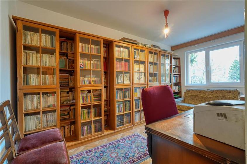 Apartament 4 camere, Astra, etaj 1, comision 0 % - 1