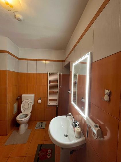 Casă cu 4 camere în Central