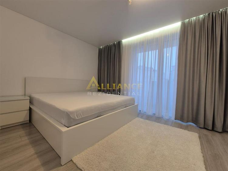 Aparatorii Patriei - Penthouse- 3 Camere -Mobilat - 8