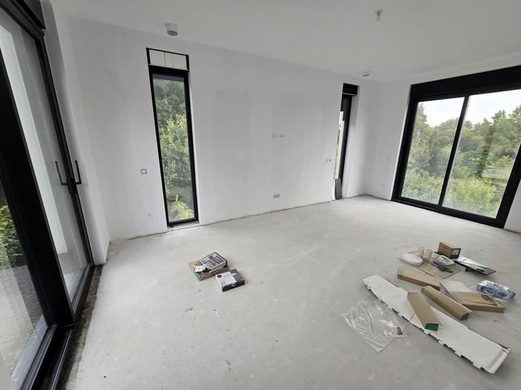 Copou-serv. Cazier Judiciar, casă cu piscină, 320mpU, 915 mp teren - 14