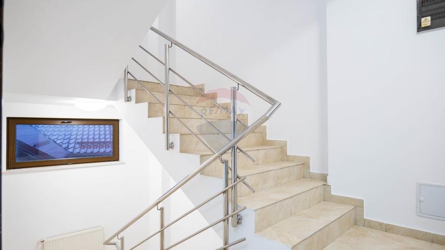 INVESTITIE - Vanzare vilă spatioasa cu S+P+2E+M, zona Doamna Ghica - 11