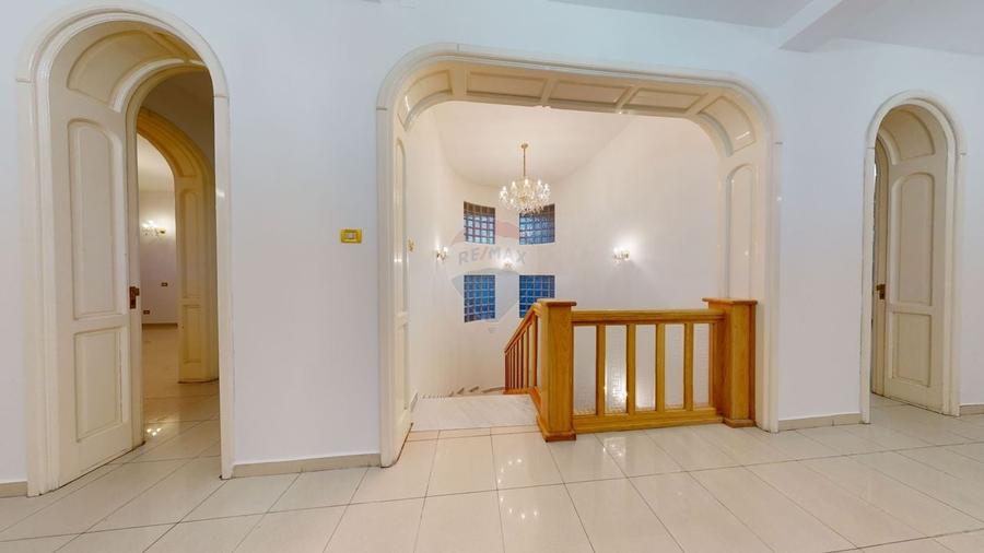 Spatiu deosebit | Destinatie mixta | Locuri parcare | 13 Septembrie - 13