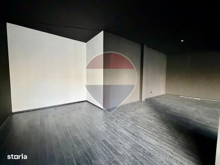 Spațiu comercial, de 270 mp, în Nord