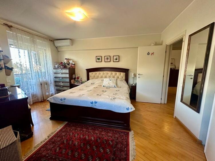 UNIRII - FANTANI 5 camere decomandat etaj 5 panorama deosebita - 13