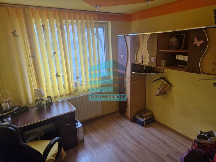 Apartament 3 Camere ,Zona-Verde,Metrou,Titan-Ozana - 1