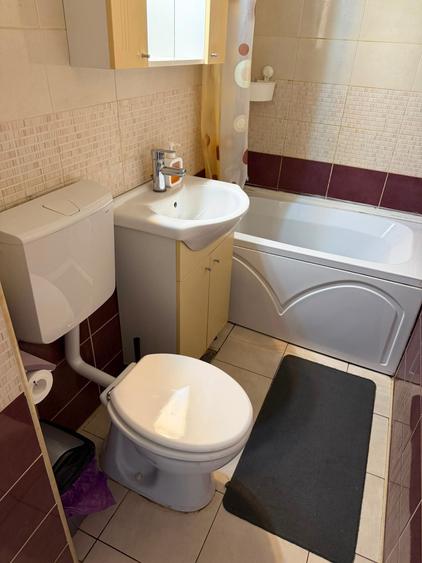 Apartament cu 3 camere semidecomandat în Ștefan cel Mare