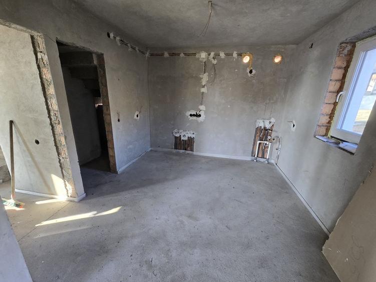 Casa 4 camere, 2 bai, 1.000 mp teren, 0% comision - 9