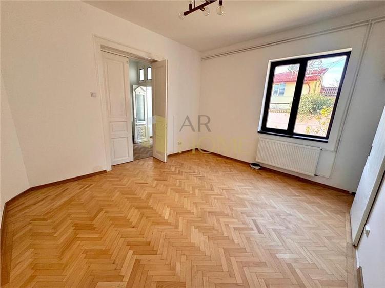 Vanzare casa 3 camere, in Ploiesti, zona centrala/ Bd. Castanilor, Statuia Radu - 2