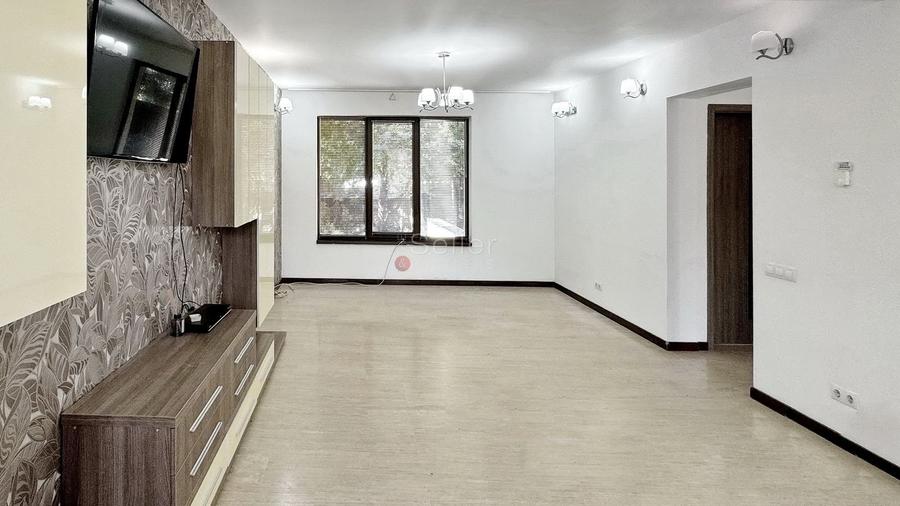 Pretabil atat comercial cat si locuit - 2