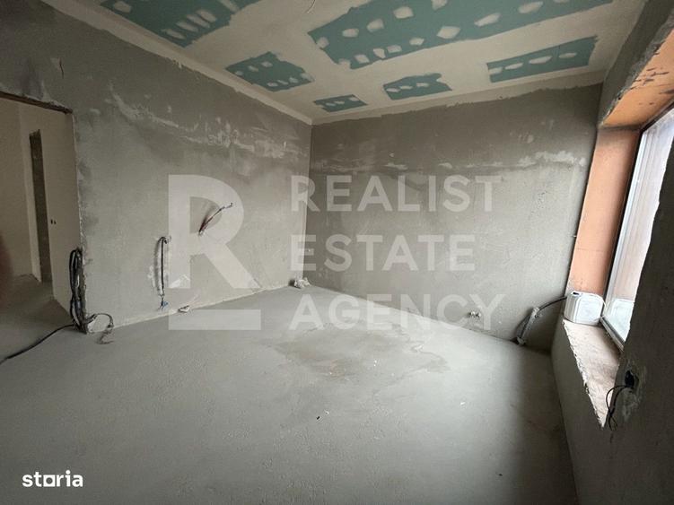 Casa P+1, 315 m2 utili | Teren 1.300 m2 | Pe malul lacului Ostratu - 7