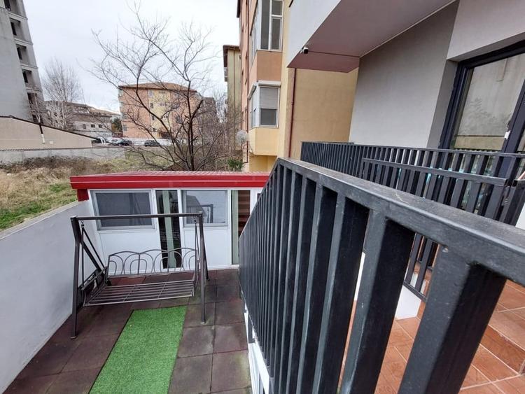 3 CAMERE  |  COMPOZITORI  | CONSTANTA - 17