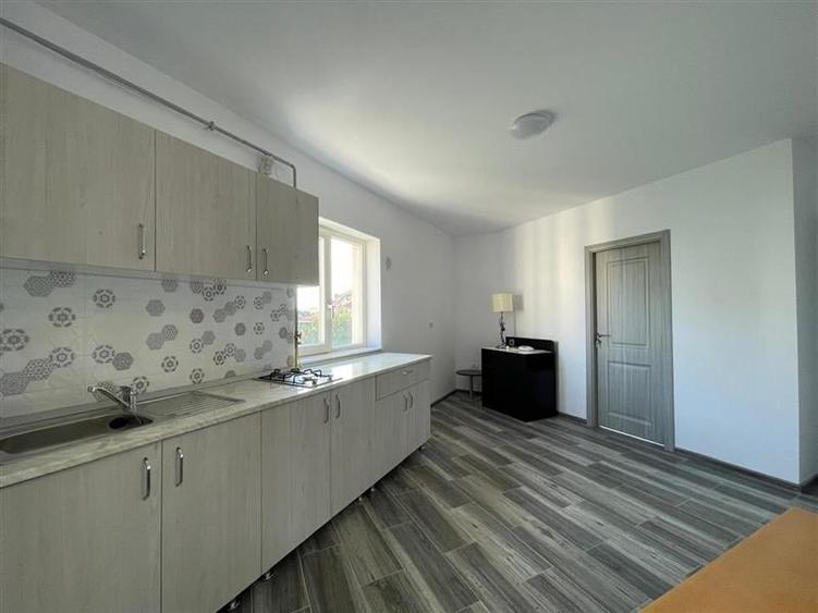 Garsoniera de inchiriat in bloc nou zona C5 - 9