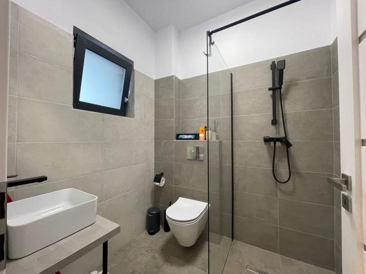 Duplex cu 4 camere mobilat si utila Mosnita Veche - 6