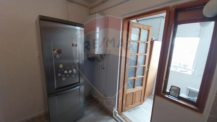 Apartament cu 3 camere decomandate în Lapus-Decebal - 3