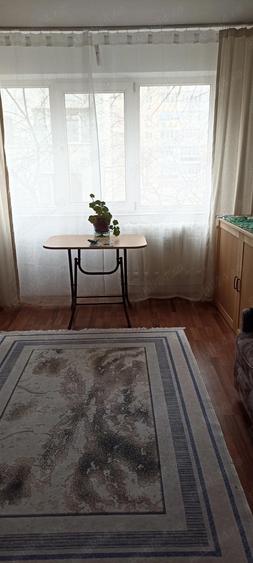 Inchiriez apartament cu doua camere 330 euro - 1