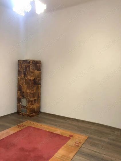 Apartament cu 3 camere nedecomandat în Sinaia