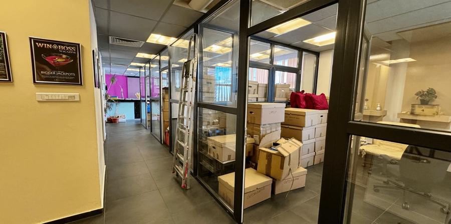 Spațiu comercial, de 340 mp, în P-ța Romană