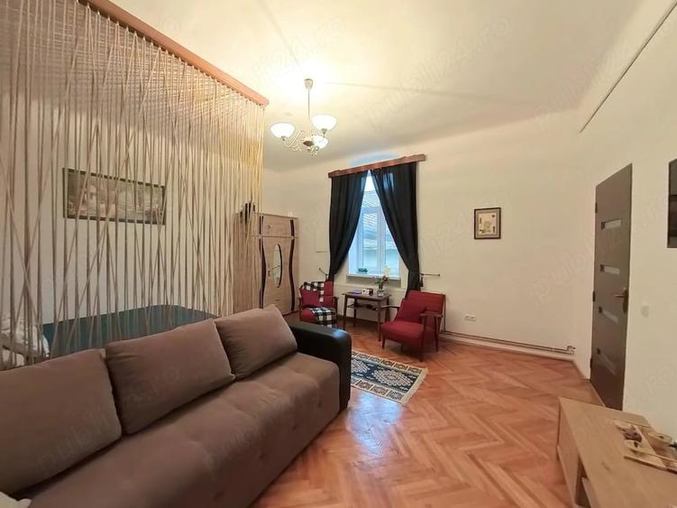 Apartament cu 2 camere semidecomandat în Central