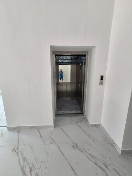 Birou, de 1,200 mp, în Cișmigiu