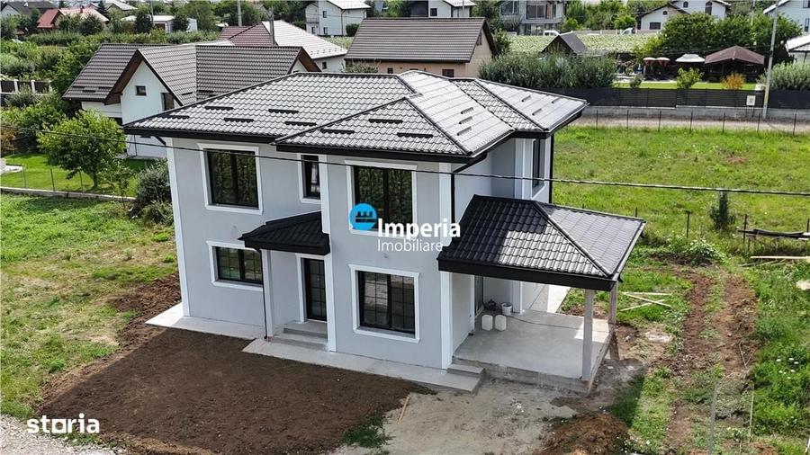 Casă cu 4 camere în Valea Ursului