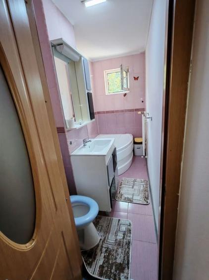 Apartament cu 2 camere semidecomandat în Tineretului