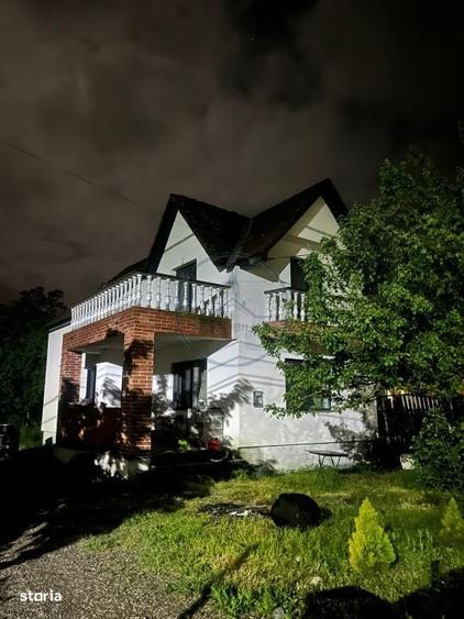 Casă cu 2 camere cu Teren 2000 Mp în Arcalia