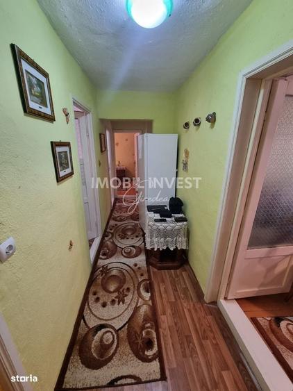 Apartament cu 3 camere în Gojeiești