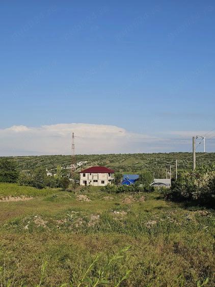 Teren de 2000 mp, în Slobozia Conachi