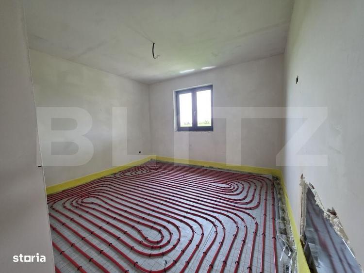 Casă cu 4 camere cu Teren 800 Mp în Amați