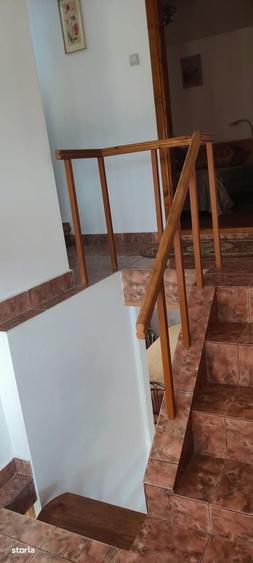 Casă cu 4 camere cu Teren 500 Mp în Central