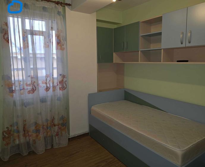 Apartament cu 2 camere decomandat în Teilor