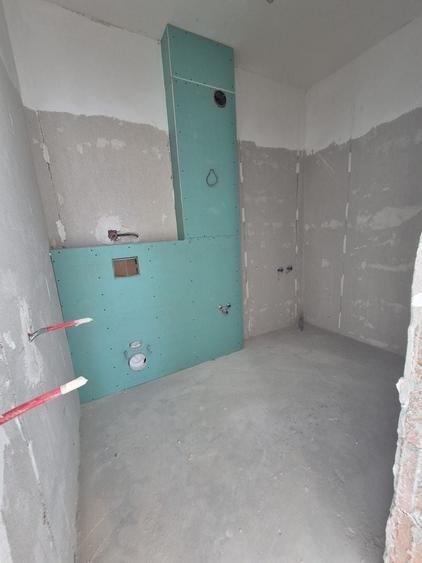 Apartament cu 3 camere decomandat în Theodor Pallady