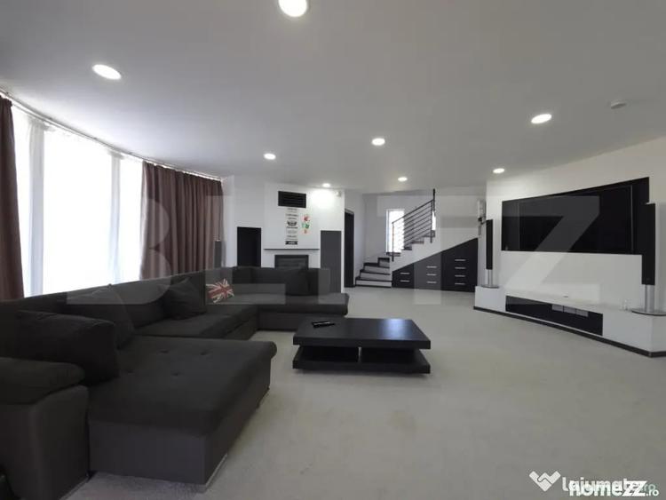 Casă cu 7 camere cu Teren 1304 Mp în Matraca