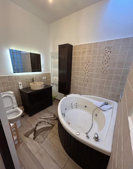 Duplex cu 4 camere cu Canalizare în Balotești