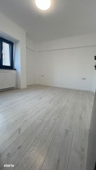 Apartament cu 3 camere RENOVAT Zona CENTRALA Etaj INTERMEDIAR - 11