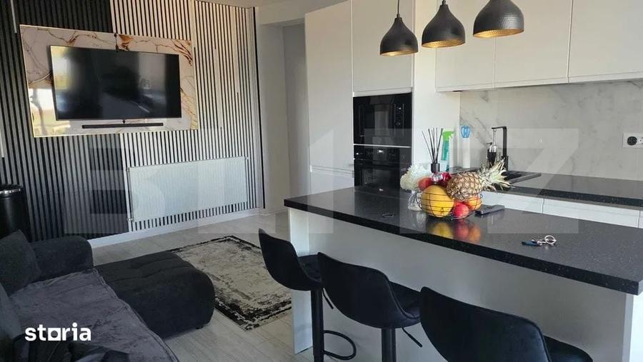 Apartament cu 3 camere semidecomandat în Fălticeni