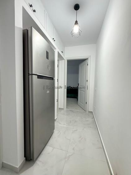 Apartament cu 3 camere semidecomandat, mobilat în Tomis Nord